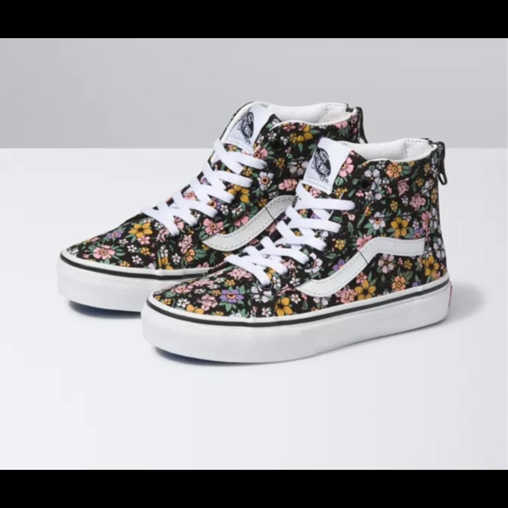 Floral zip up toddler vans